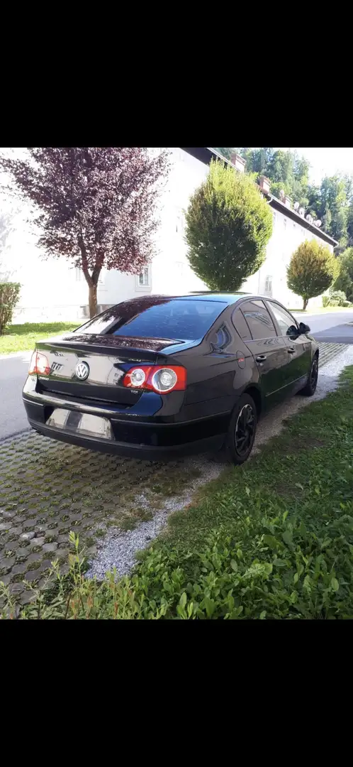 Volkswagen Passat 1,9 TDI Schwarz - 2