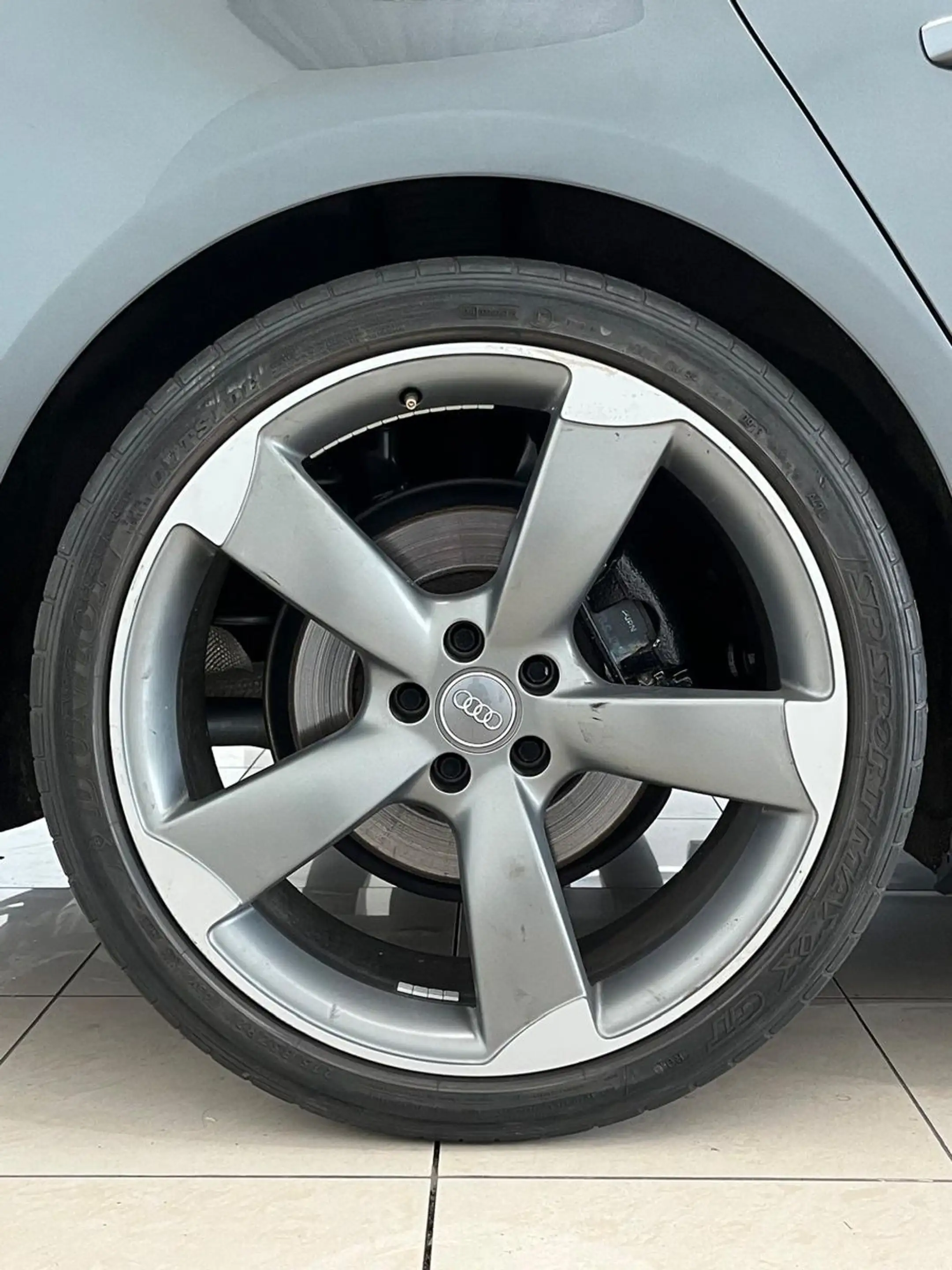 Audi A8 3.0 TDI quattro 8 Fach HeadUp Schiebedach RFK — photo 10