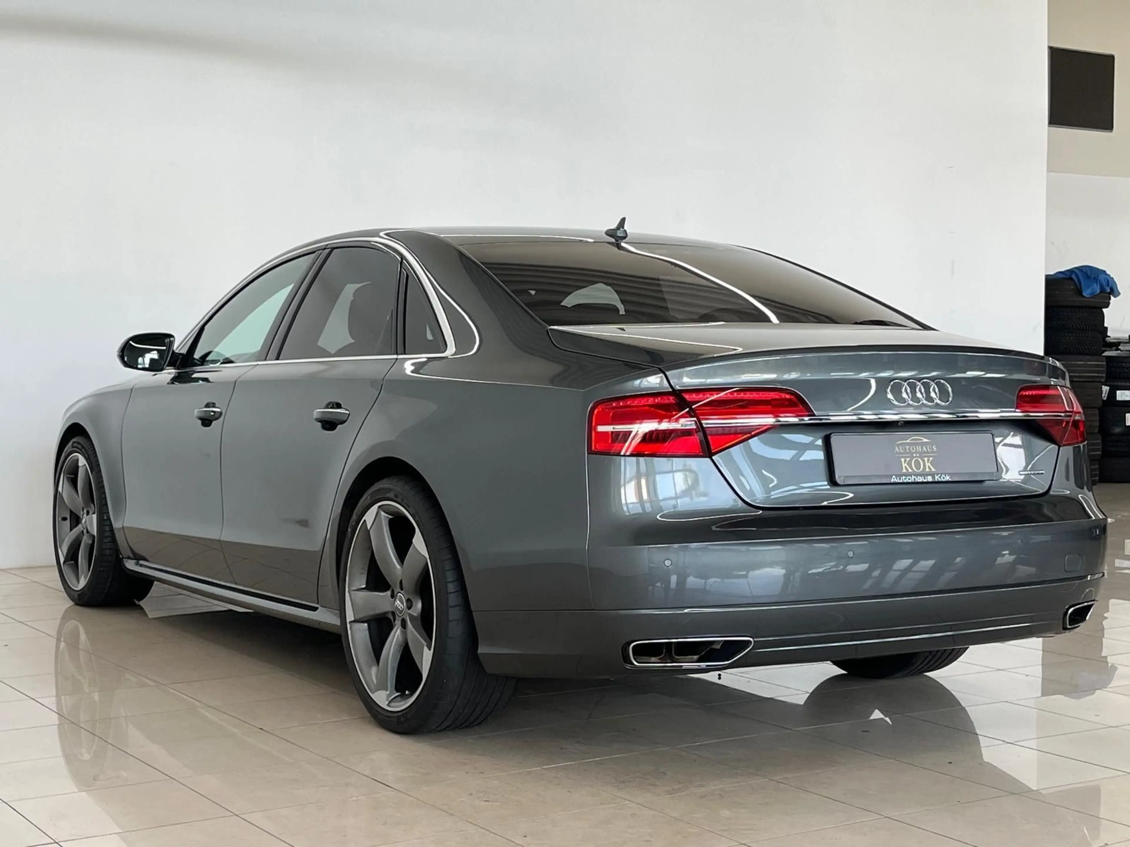 Audi A8 3.0 TDI quattro 8 Fach HeadUp Schiebedach RFK — photo 9