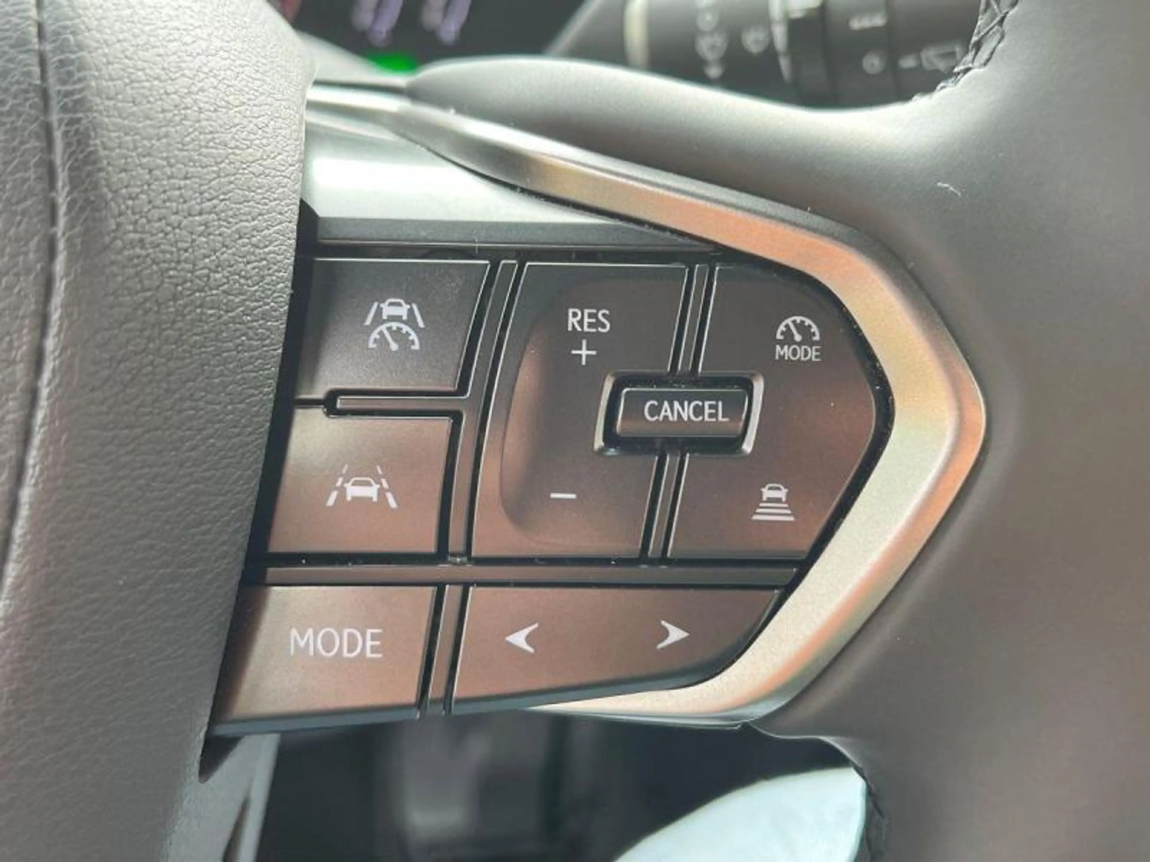 Lexus LBX Base+cam+dab+17inch alu velgen — photo 14