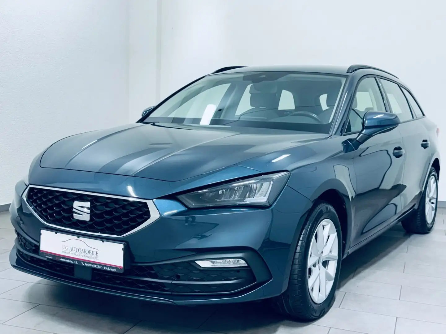 SEAT Leon Sportstourer Style 2.0 TDI * 1.HAND * NAVI Blau - 1