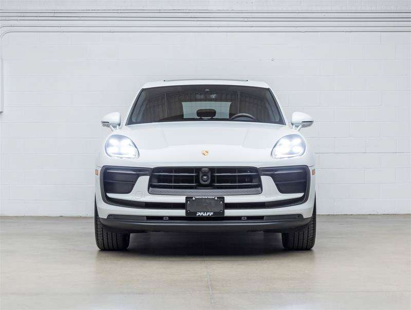2025 Porsche Macan AWD — снимка 1