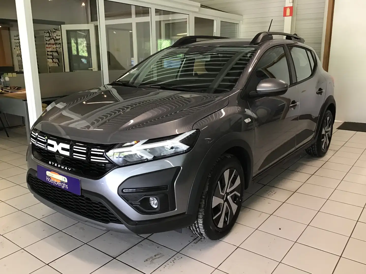 Dacia Sandero Stepway TCe 90 CVT WORDT VERWACHT NIEUW CAMERA Gris - 1