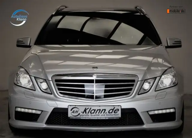 Mercedes-Benz E Class view 2