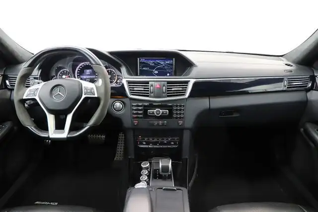 Mercedes-Benz E Class view 9