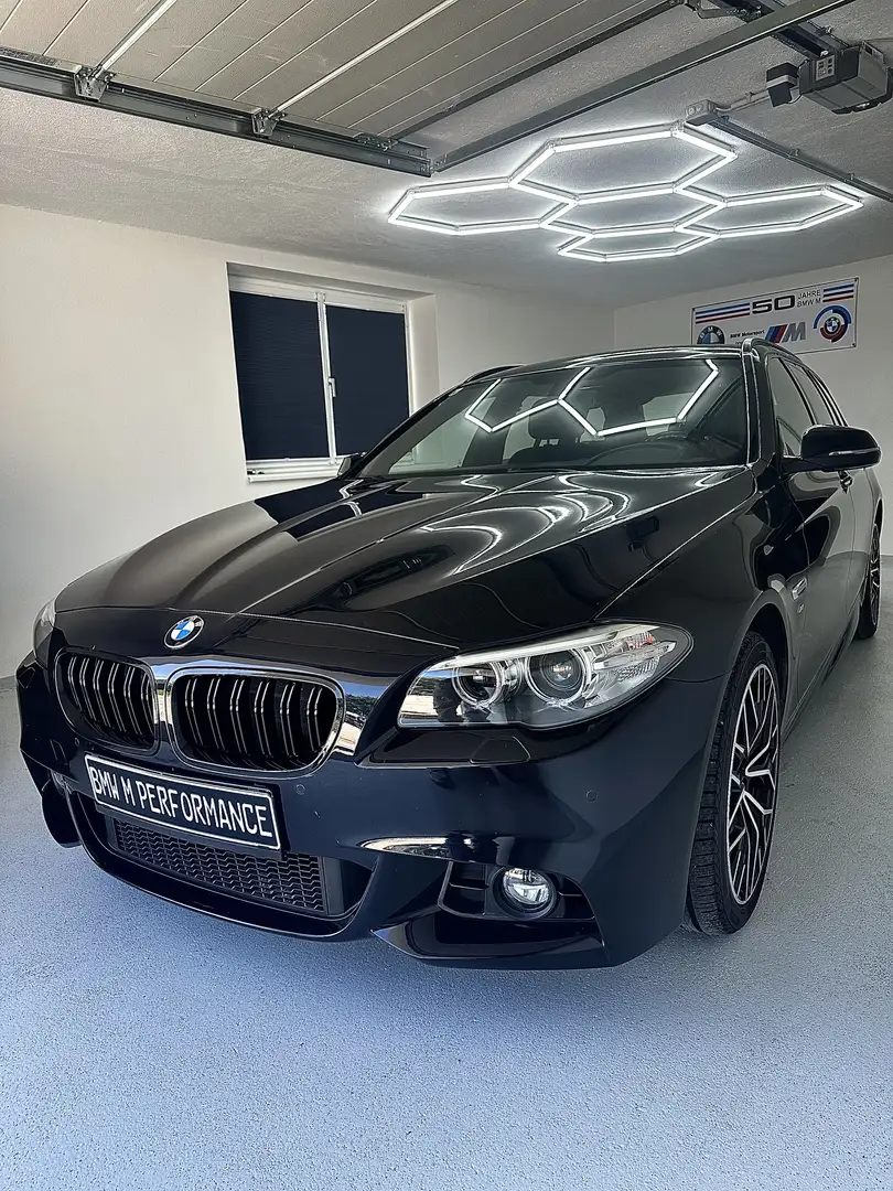 BMW 520 520d xDrive Österreich-Paket Touring Aut. Noir - 1