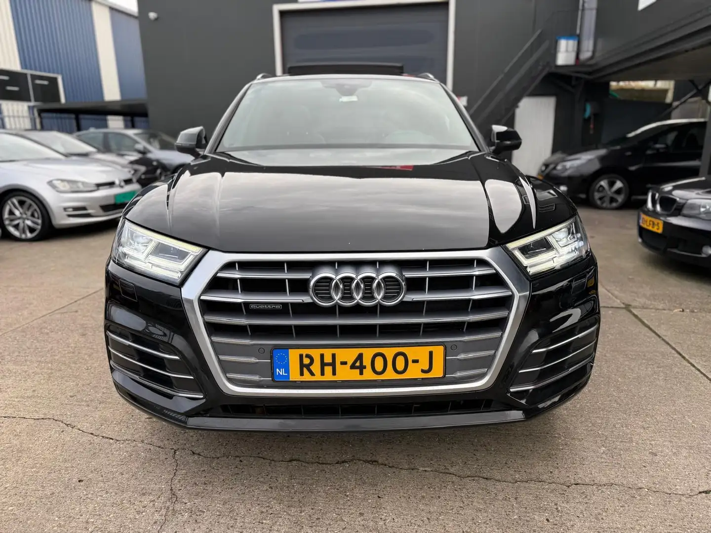 Audi Q5 2.0 TFSI quattro Launch Edition S line Pano Led NA Noir - 2