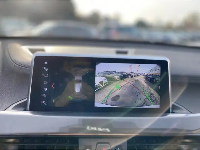 BMW X1 view 10