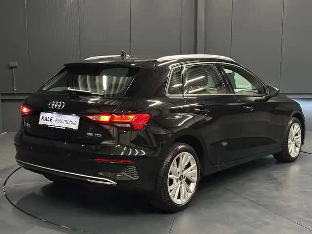 Audi A3 view 4