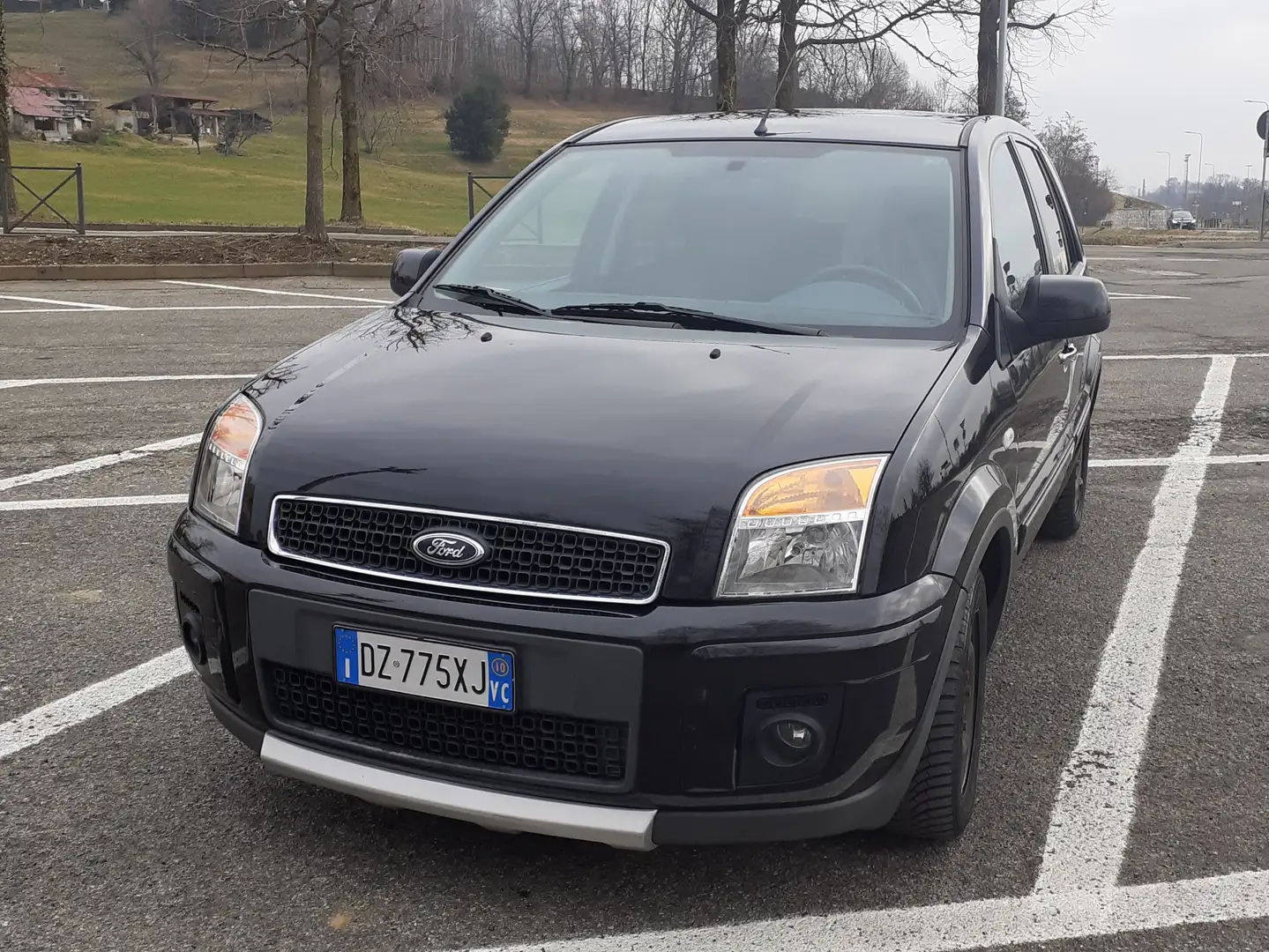 Ford Fusion Fusion 1.4 tdci Uav Чорний - 2