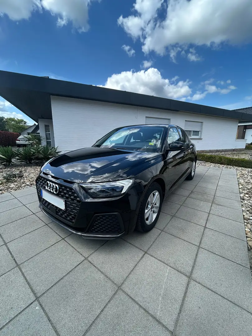 Audi A1 25 TFSI Sportback Zwart - 1
