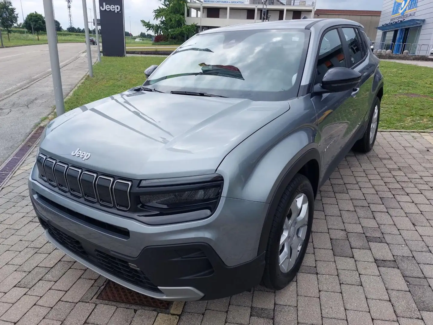 Jeep Avenger 1.2 Turbo Altitude MY25 Grigio - 2