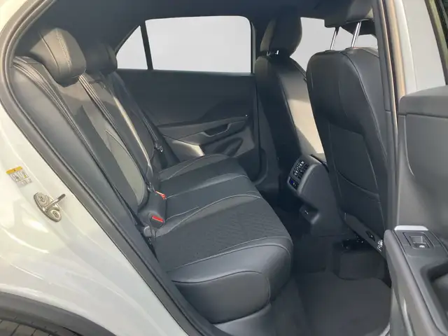 Volkswagen T-Roc view 6