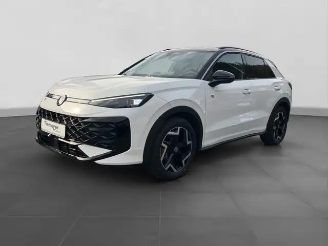 Volkswagen T-Roc view 2