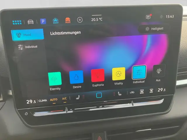 Volkswagen T-Roc view 15