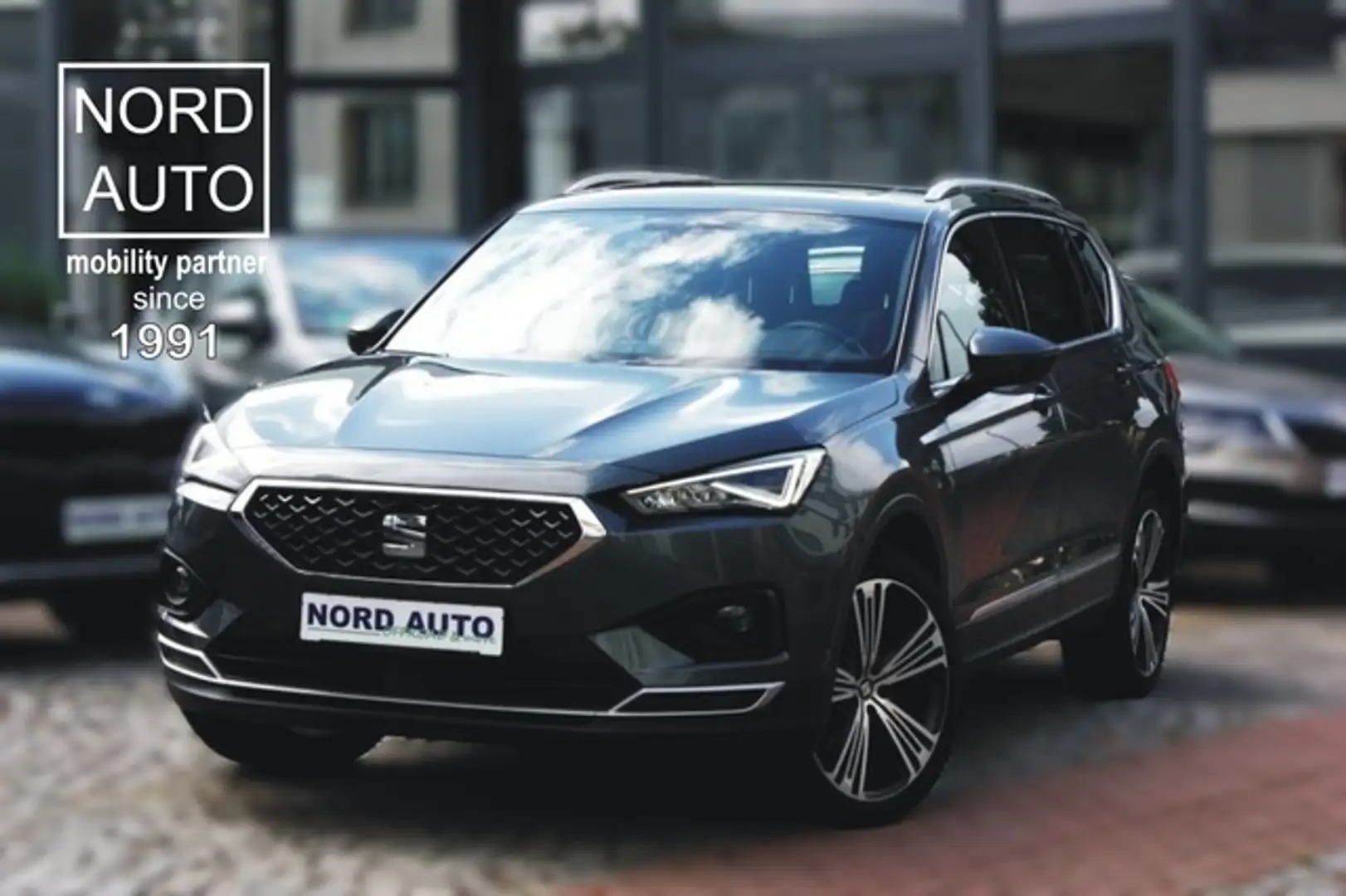 SEAT Tarraco 2.0 XCELLENCE 4x4 Leder/Navi/Pano/7Sitze Schwarz - 1