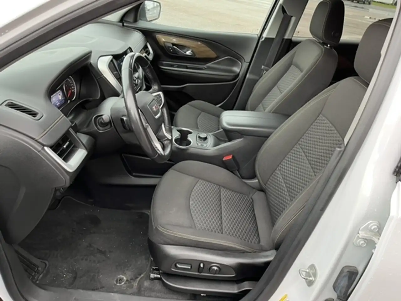 GMC Terrain снимка GMC Terrain