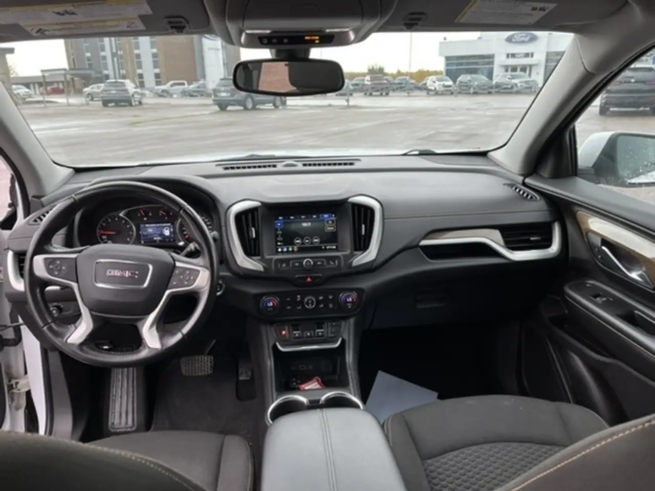 GMC Terrain снимка GMC Terrain