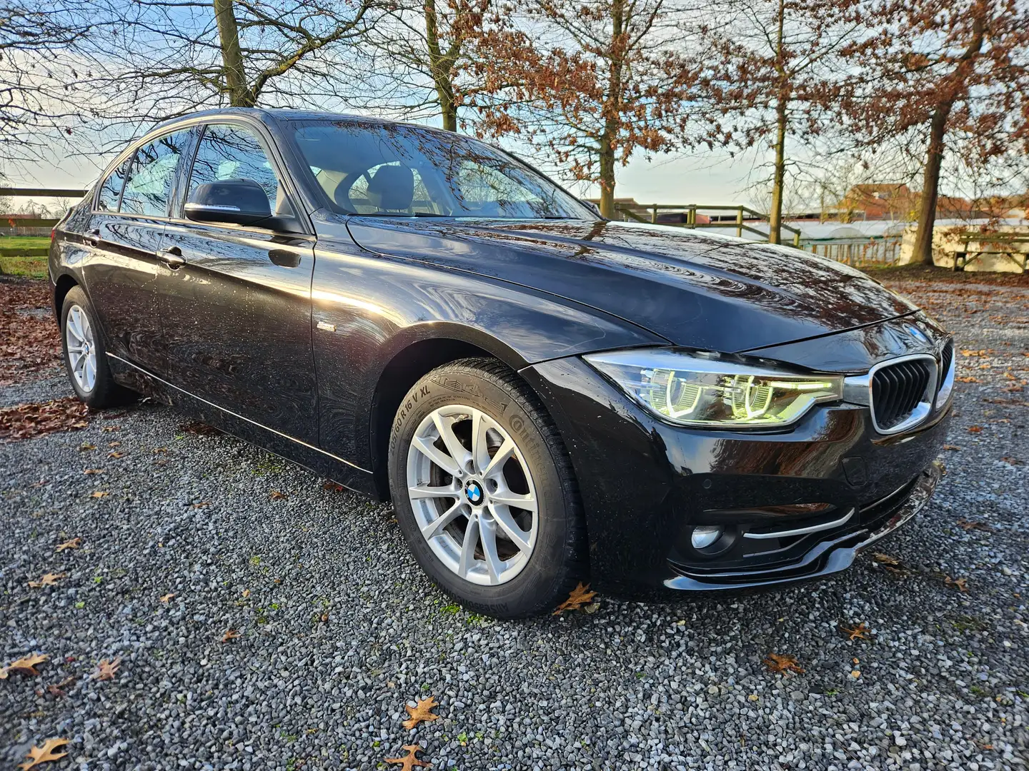 BMW 318 318d Aut. Sport Line Noir - 1