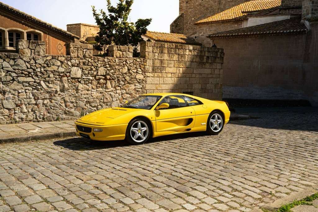 Ferrari F355 Berlinetta - foto 1