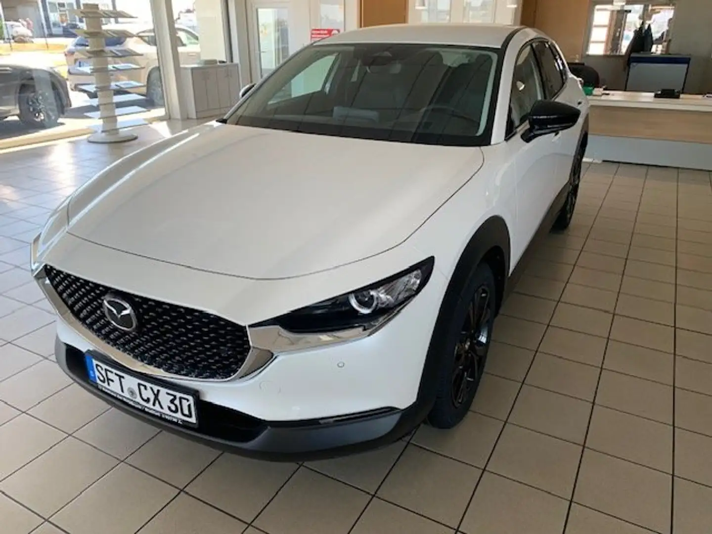 Mazda CX-30 e-SKYACTIVE G 140 HOMURA Weiß - 1
