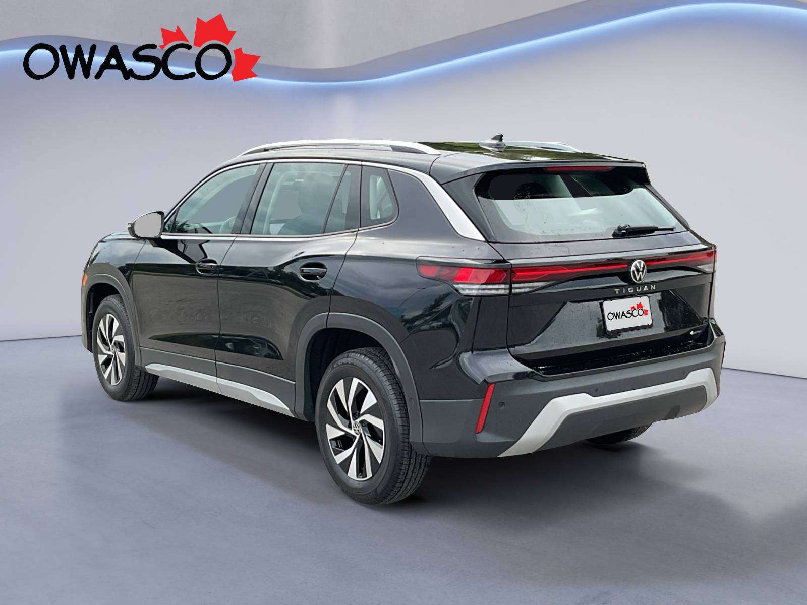 2026 Volkswagen Tiguan 2.0L Trendline! Save THOUSANDS!...Why Buy New? — photo 1
