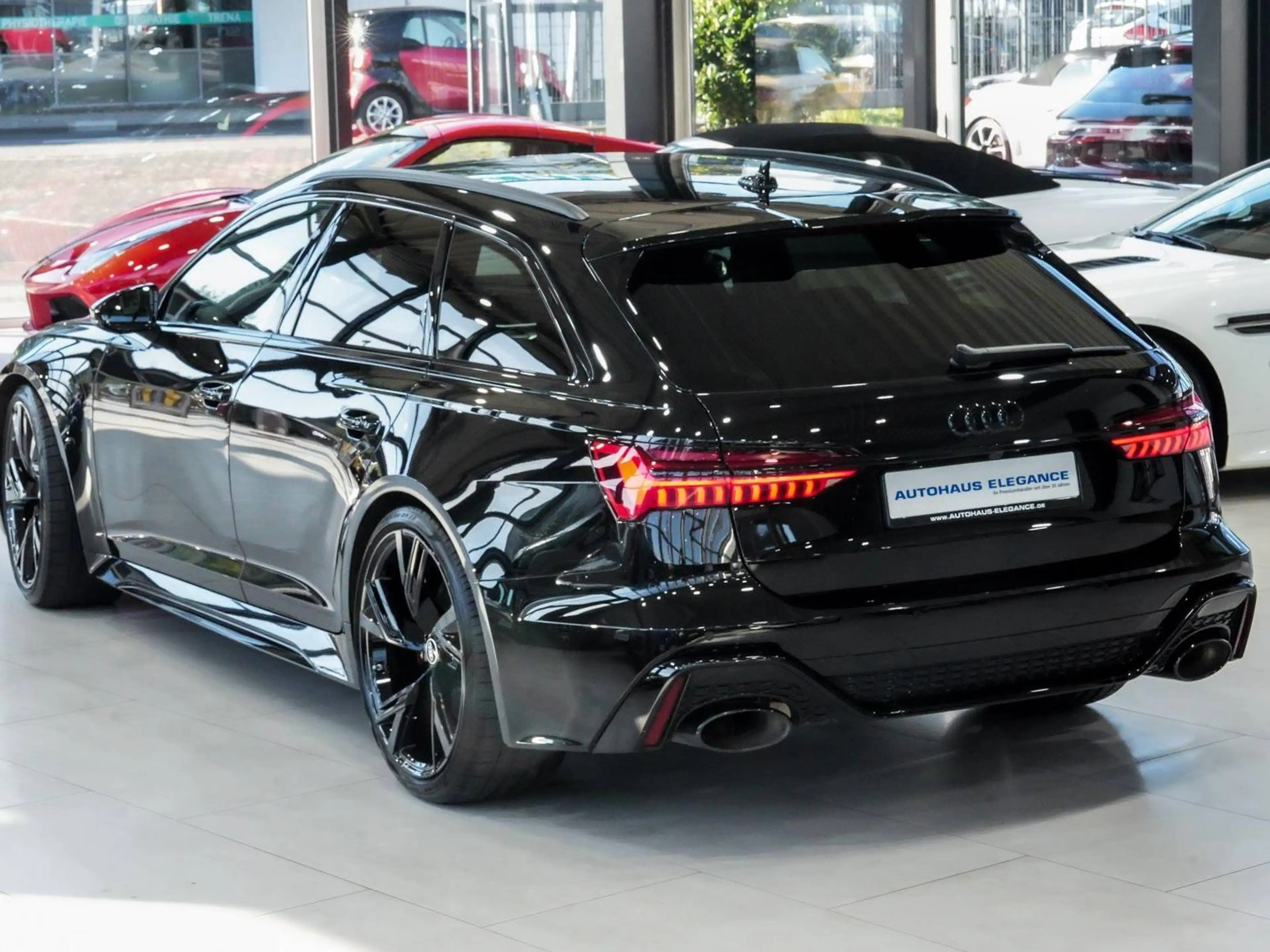 Audi RS6 Avant quattro*SPORTSITZE*KERAMIK*MATRIX*B&O* — photo 7