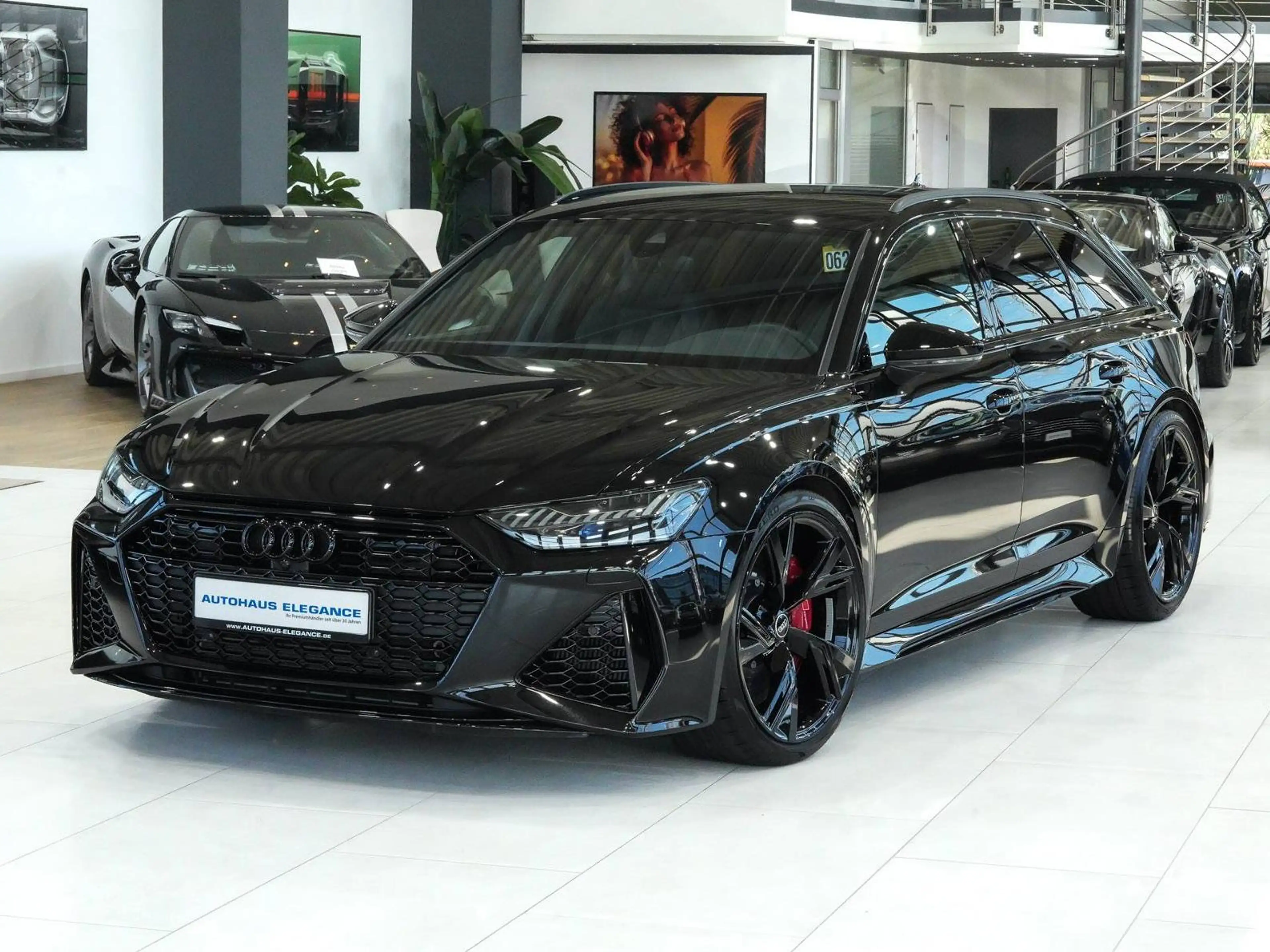 Audi RS6 Avant quattro*SPORTSITZE*KERAMIK*MATRIX*B&O* — photo 6