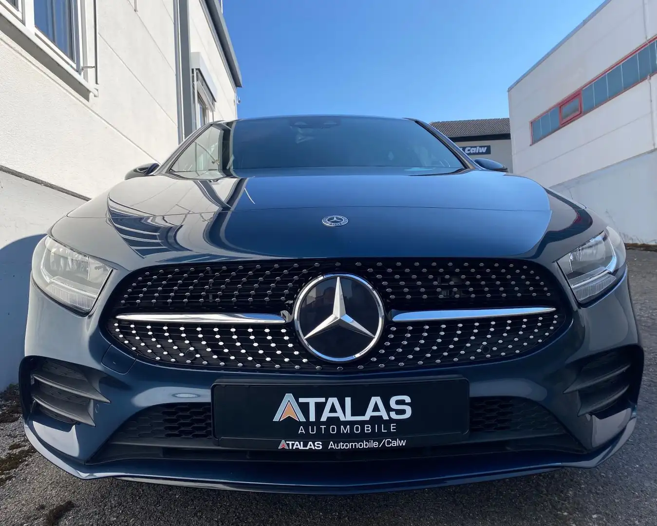 Mercedes-Benz A 250 e AMG Line Night-Paket erst.49900Km Co24g Blau - 2