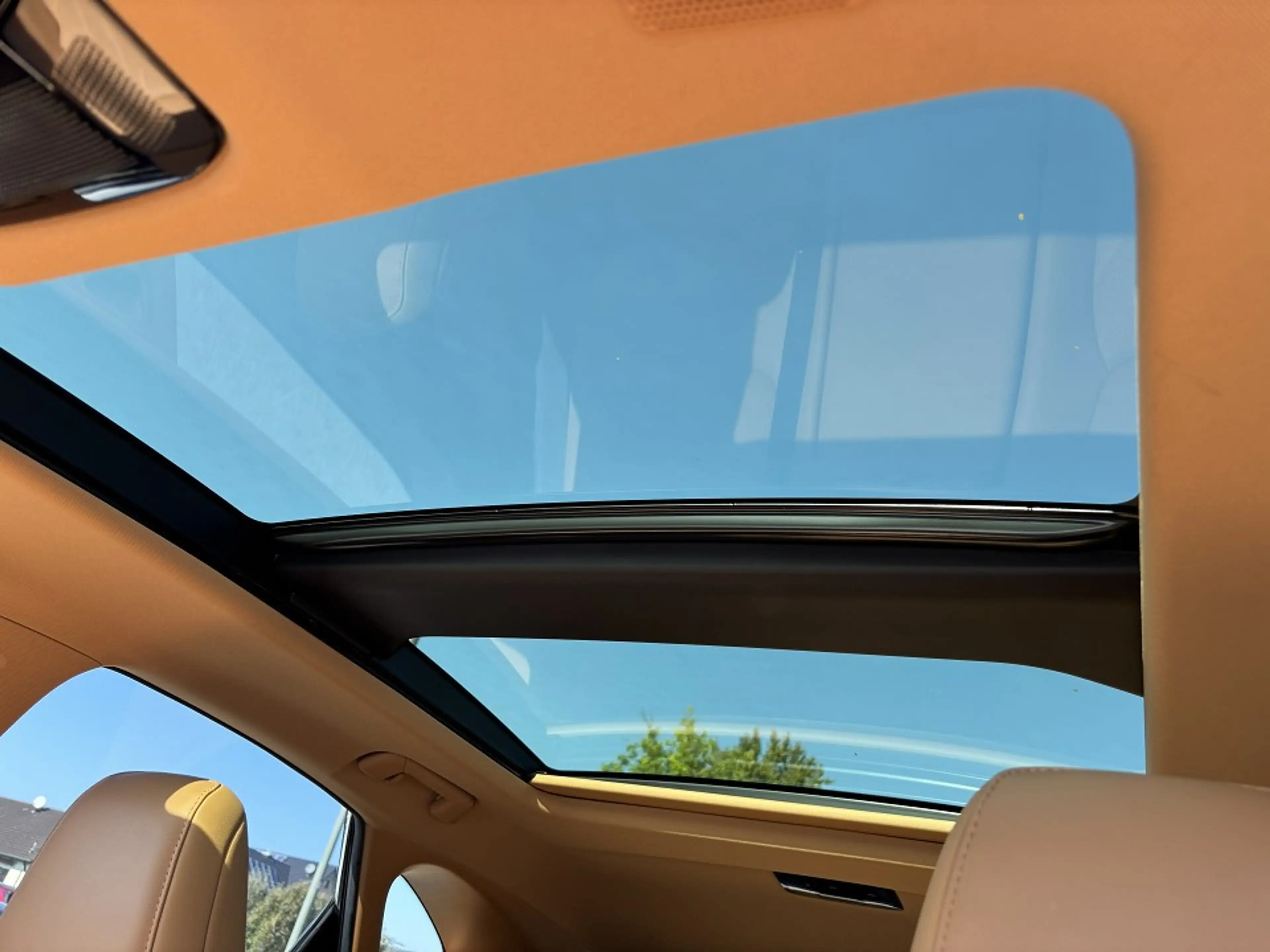 Lexus NX 350h Executive Line E-Four Head-up 360°-Kamera — photo 16