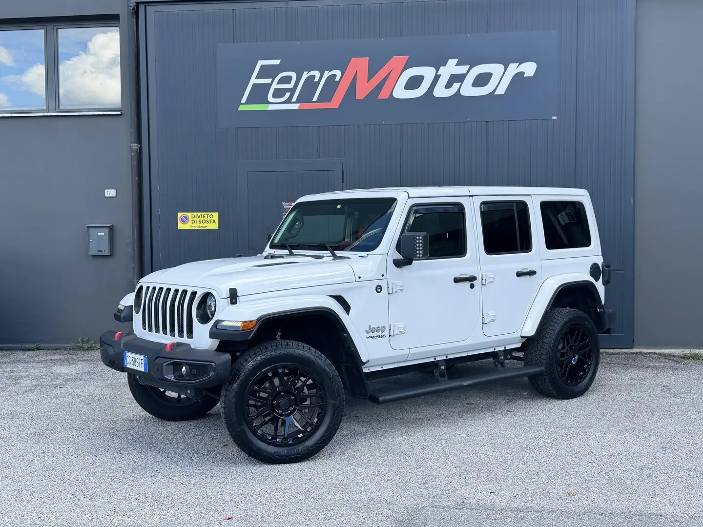 Jeep Wrangler Unlimited Sahara Full Full - 1