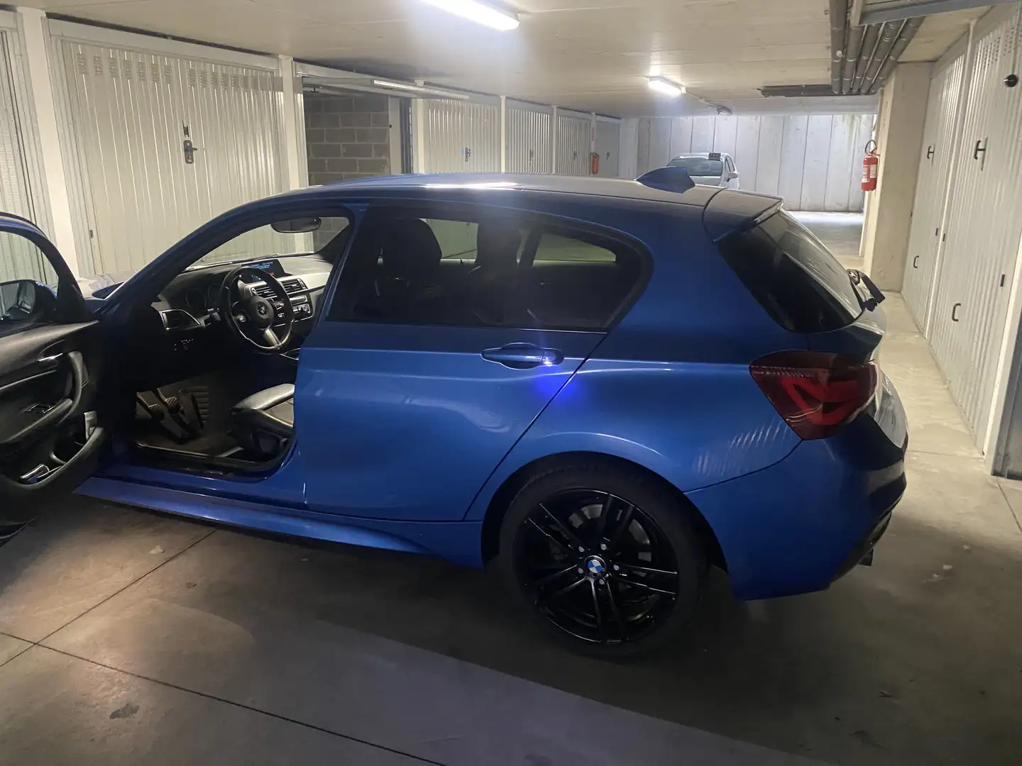 BMW 118 118i Sport 5p my18 - 1
