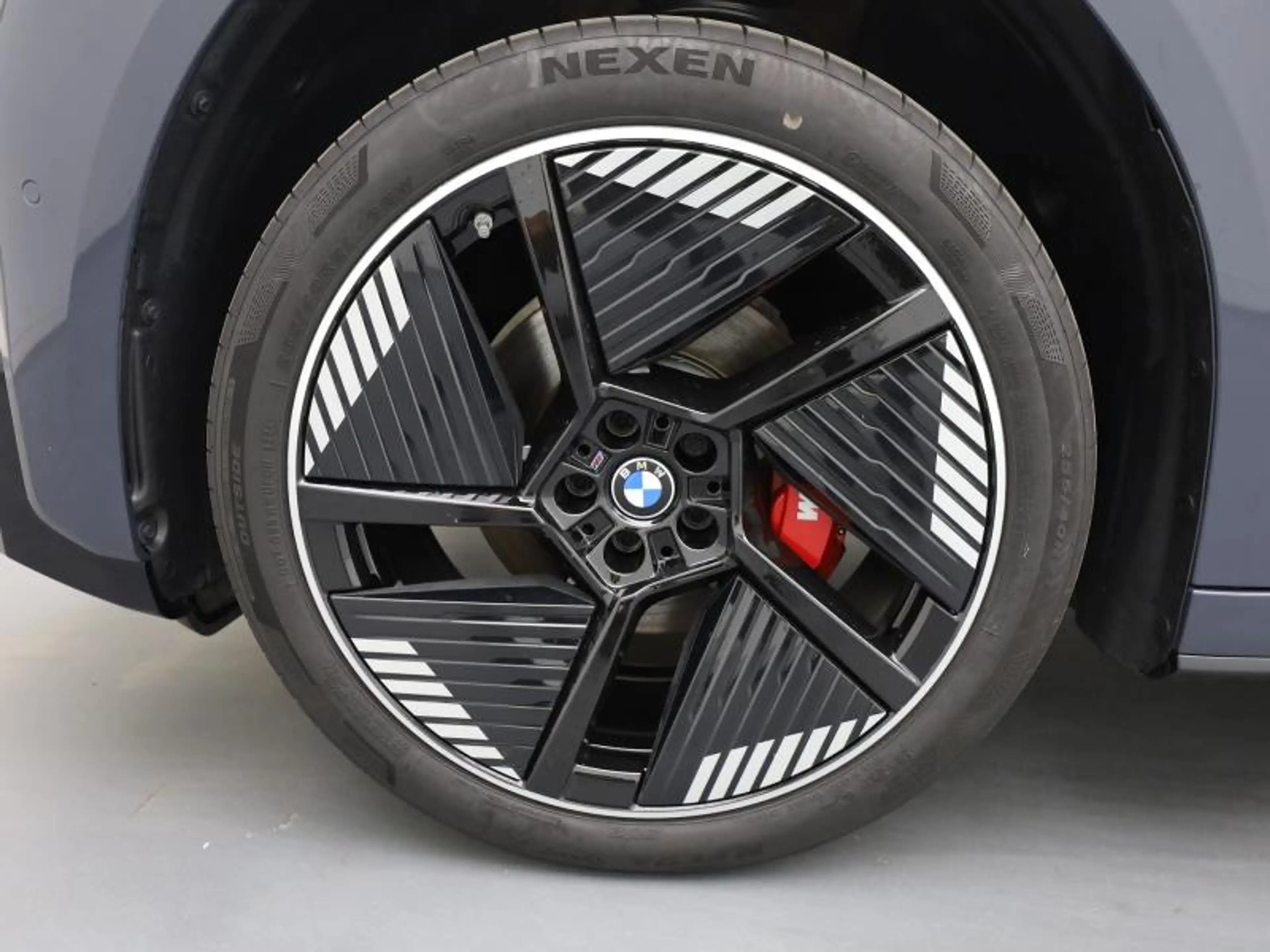 BMW iX3 50 XDRIVE - M SPORT PRO - PANODAK — photo 8