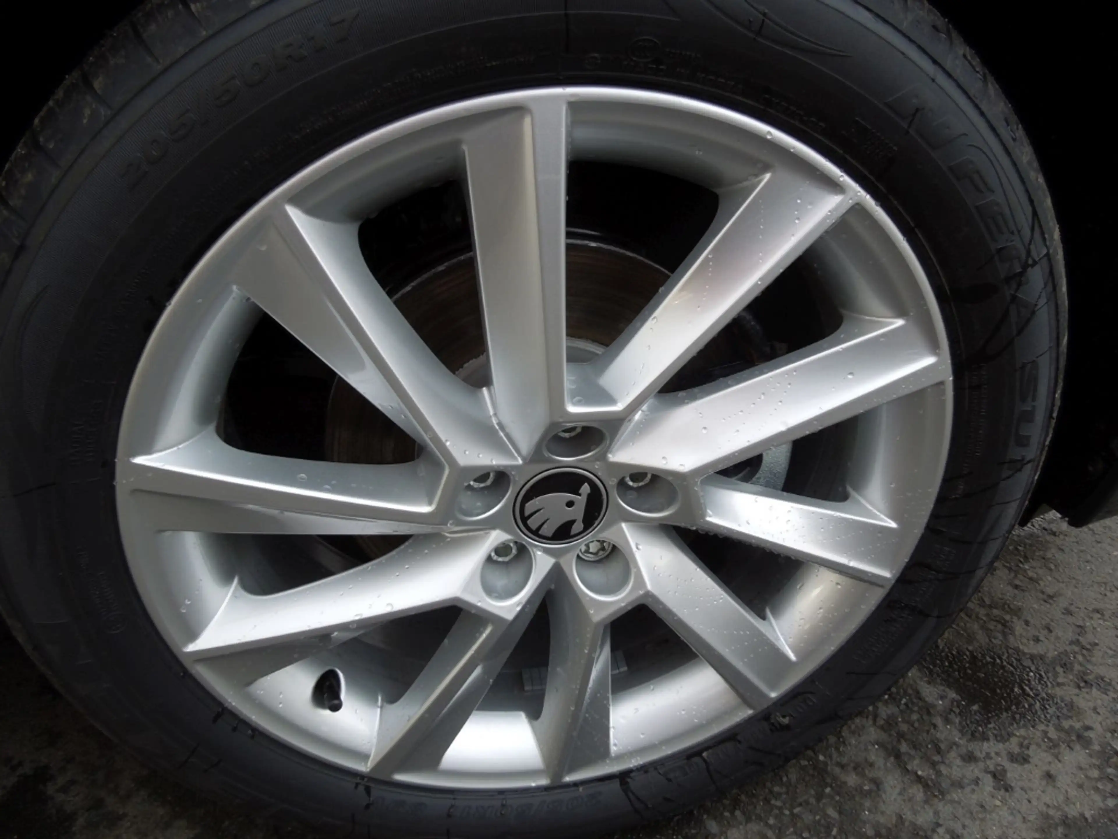 Skoda Scala 1.5TSI DSG Premium/LED/Navi/Sitzheizung — photo 14