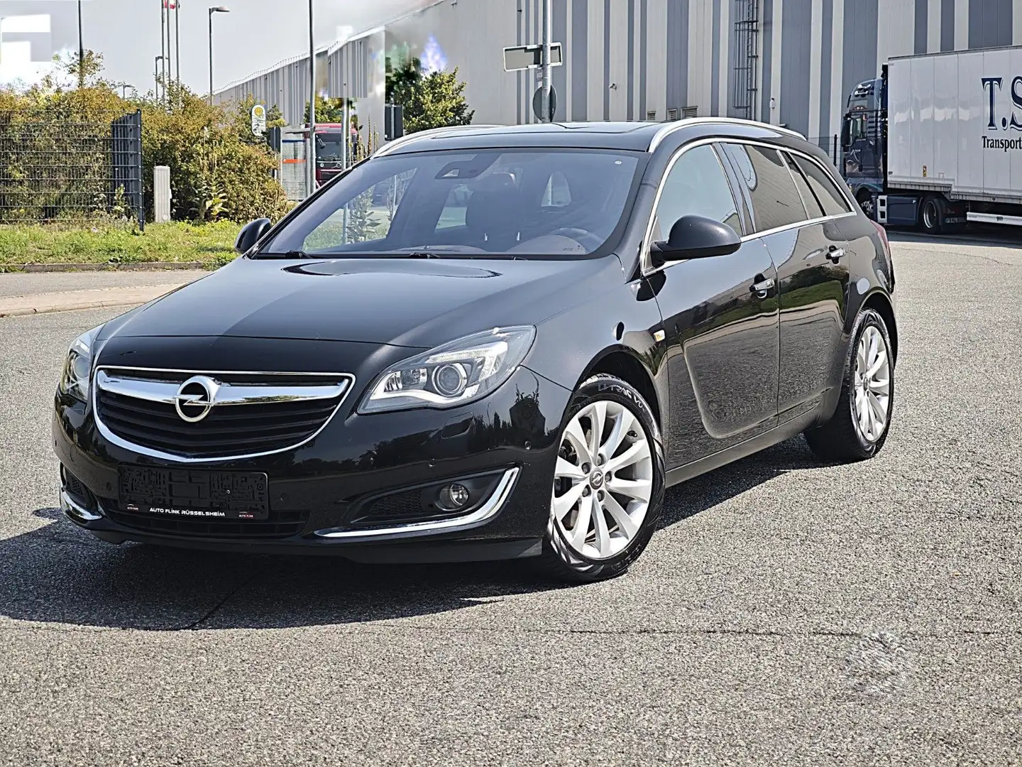 Opel Insignia ST 1.6(PANO/NAVI/LEDER/XENON/RFK/SHZ) Schwarz - 1