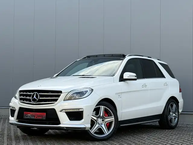 Mercedes-Benz ML 63 AMG V8 BITURBO 557PK LichtevrachtMetZetels Veel Opties