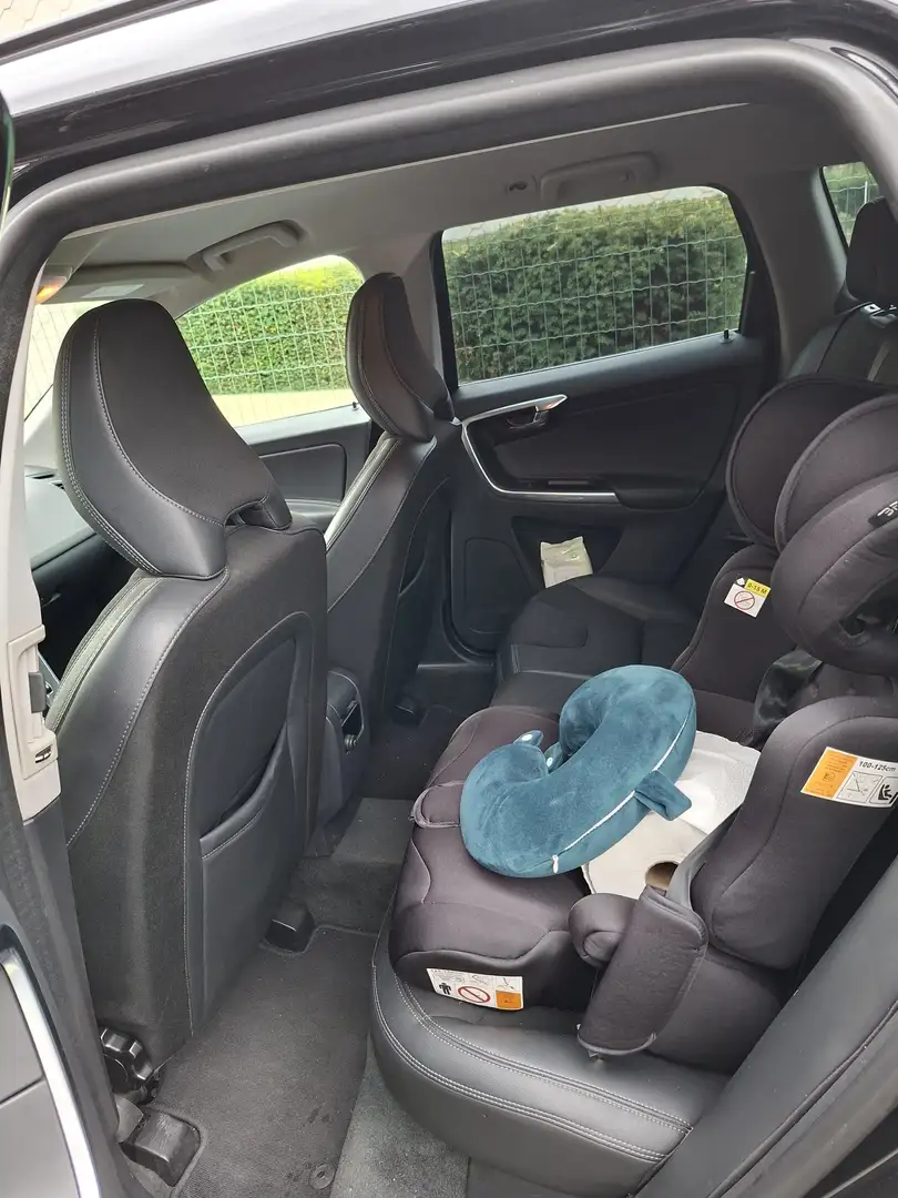 Volvo XC60 D4 AWD Geartronic Momentum - 2