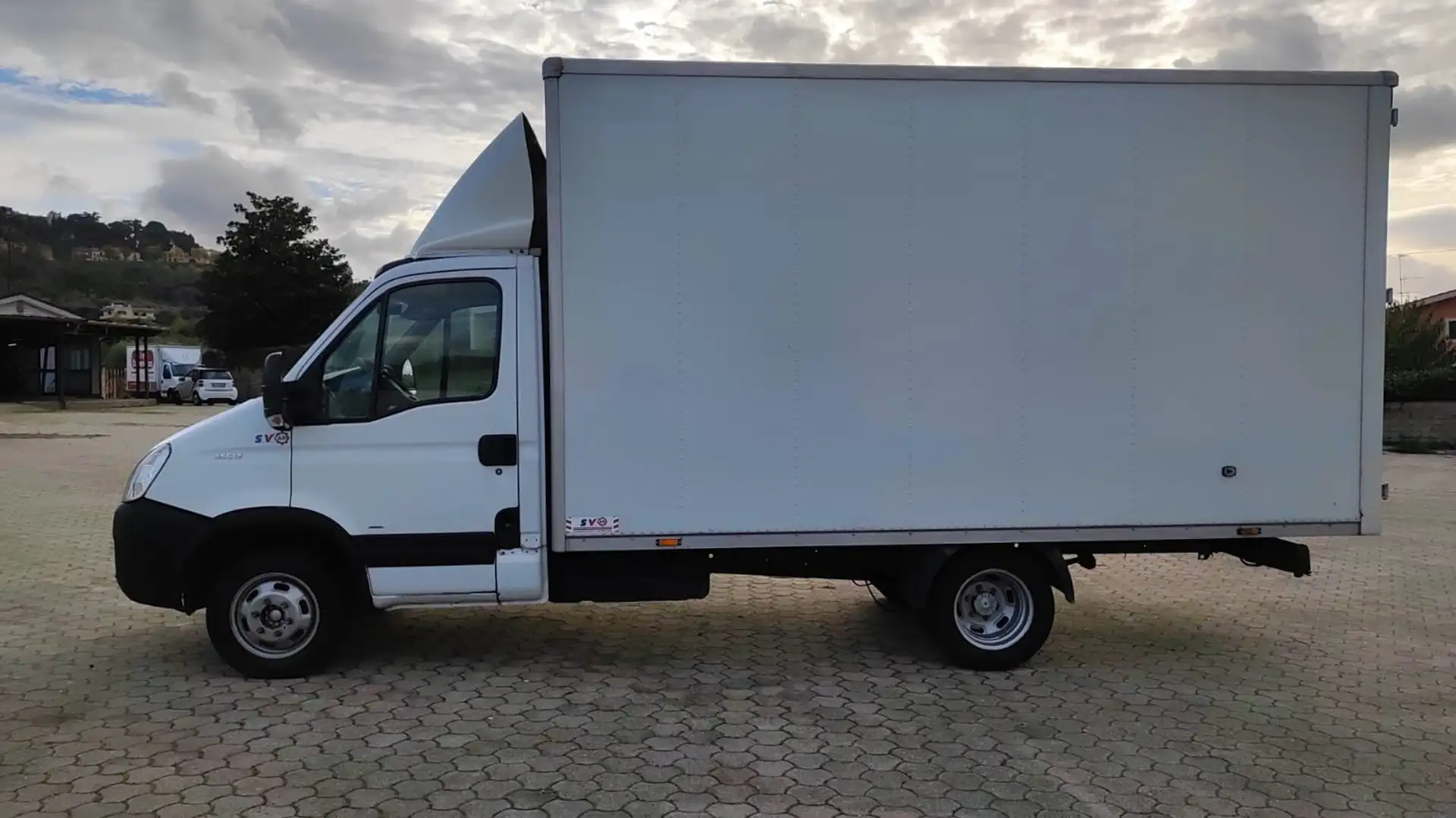 Iveco Daily 35C13 Bianco - 2