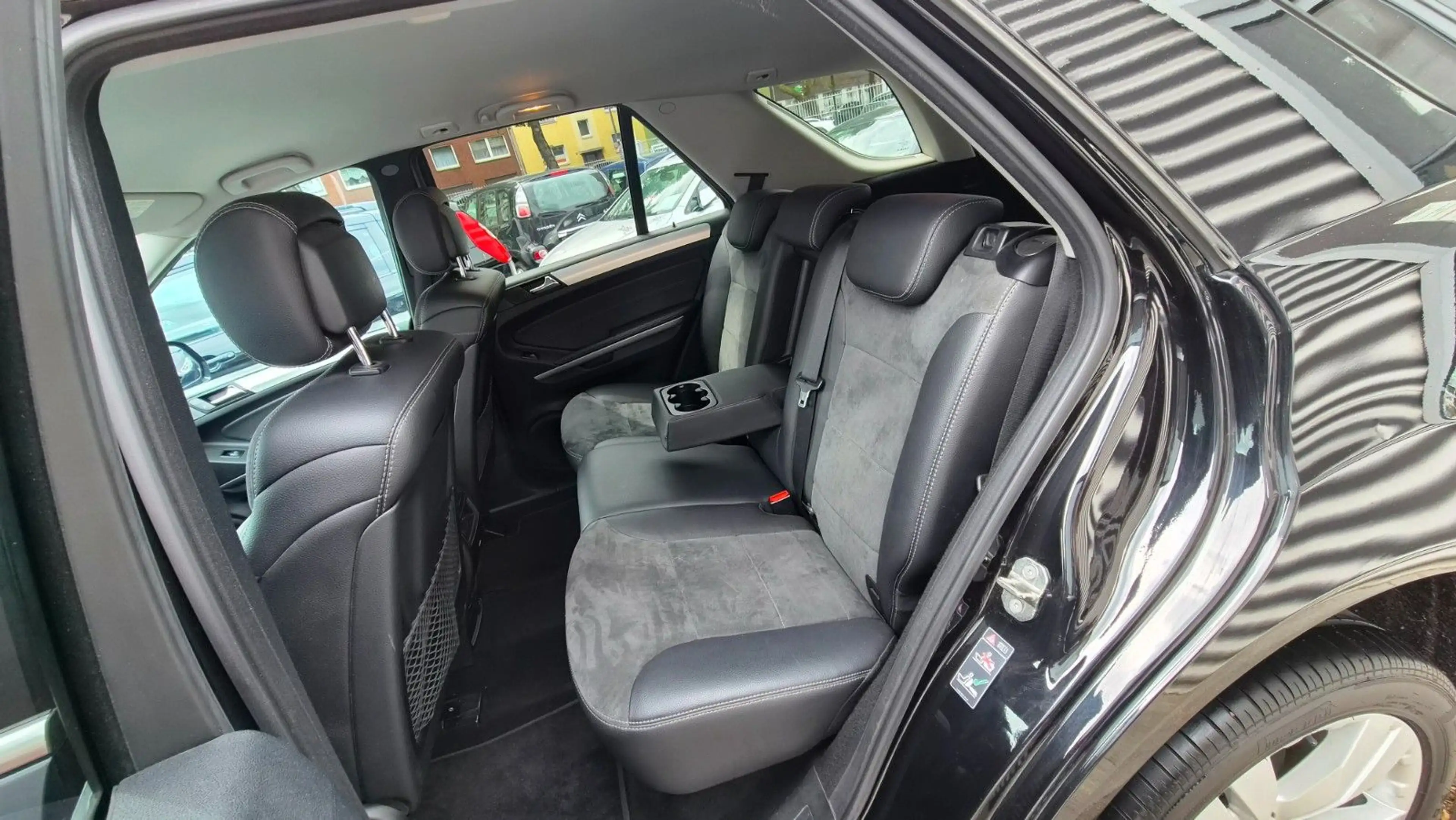 Mercedes-Benz ML 300 CDI BlueEfficiency 4Matic KAMERA+BI-XENON — photo 13