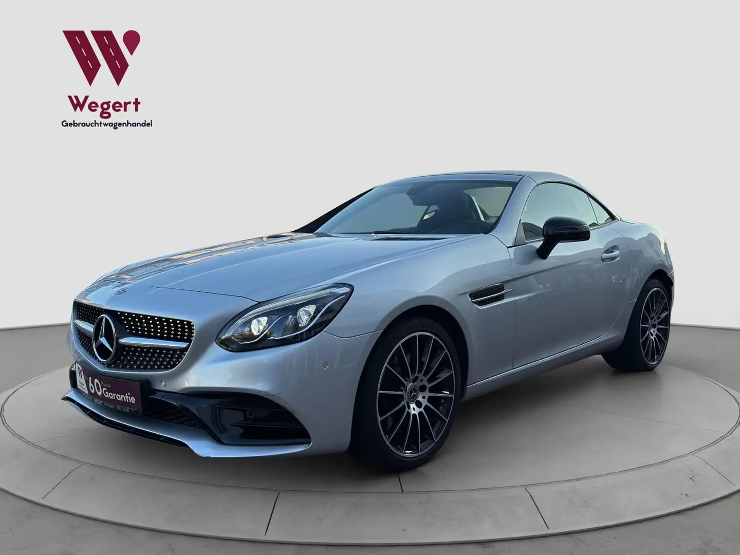 Mercedes-Benz SLC 180 *AMG*R-CAM*SITZHEIZ*AIRSCARF*PANO*NAVI* Zilver - 2
