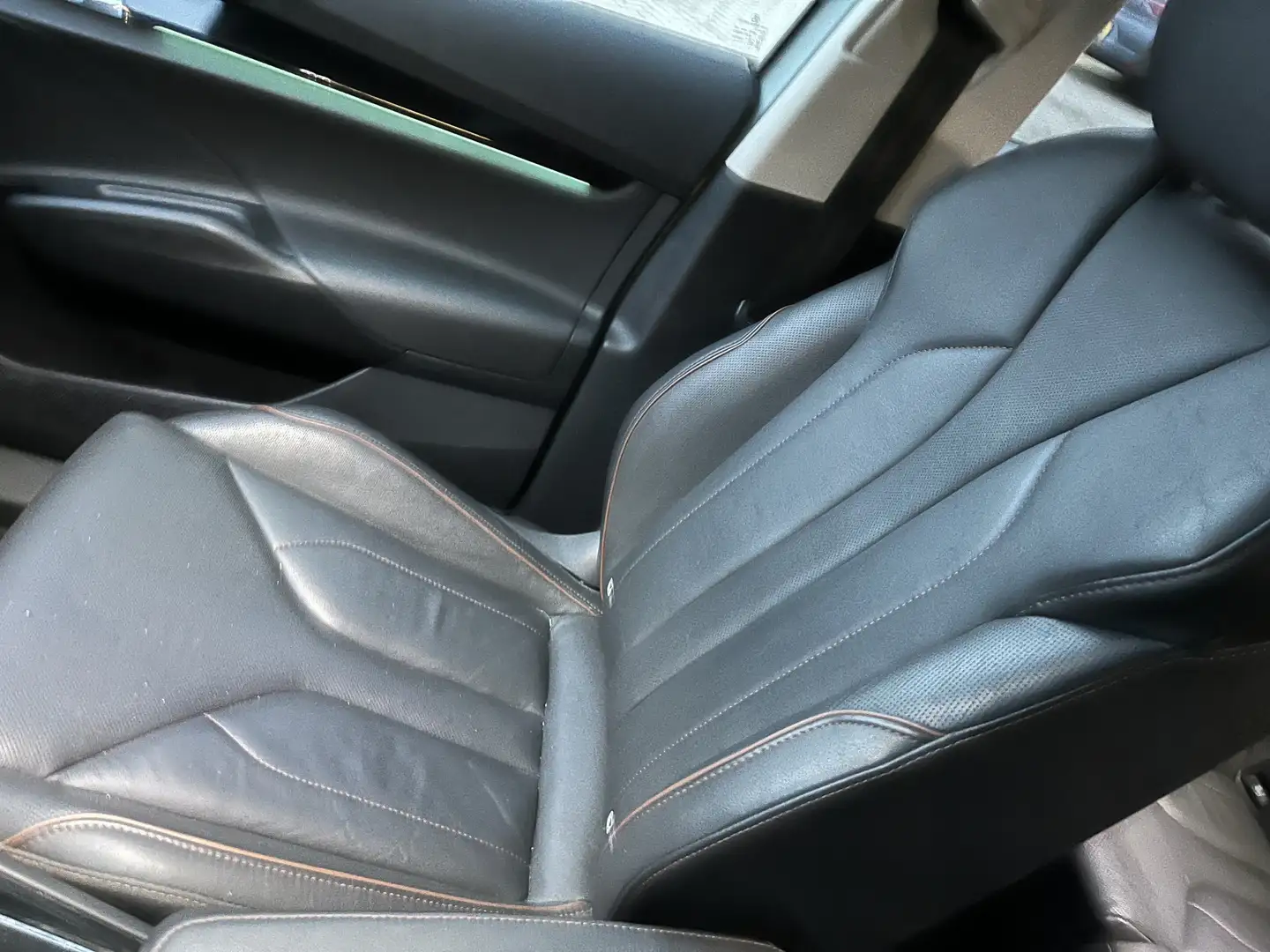 Skoda Enyaq iV 60 Leer / Schuif-kantel / Led / camera Gris - 2