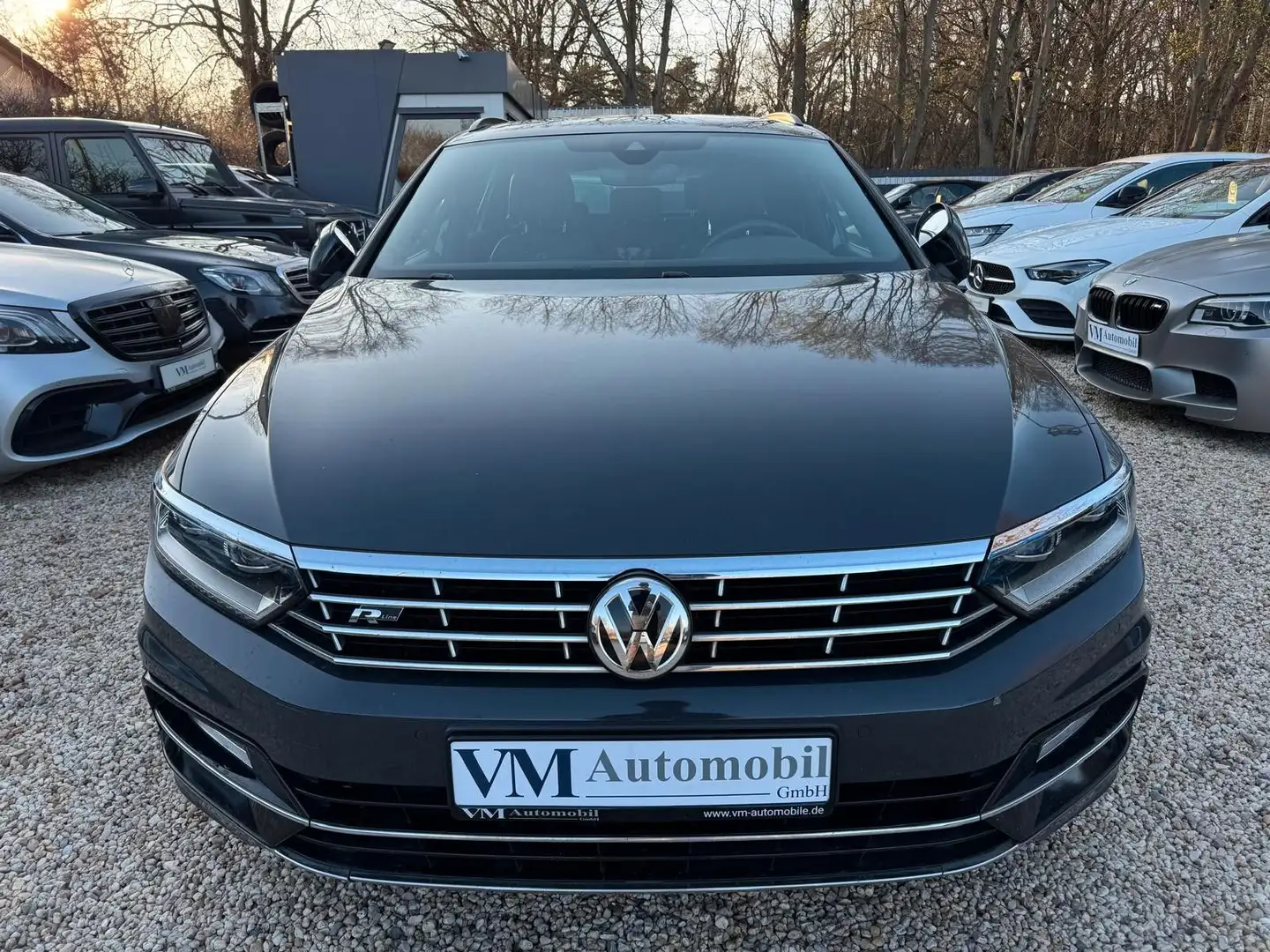 Volkswagen Passat R Line AHK*Pano*Kamera*ACC*AWR*Massage Grau - 2