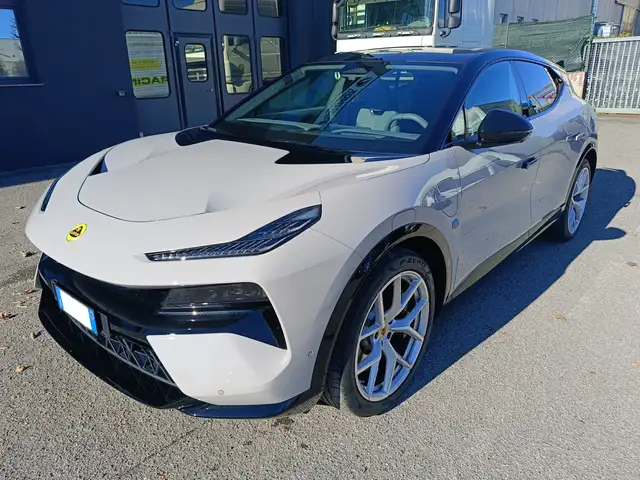 Lotus Eletre Eletre S