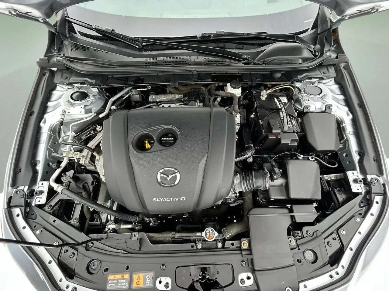 Mazda 3 снимка Mazda 3