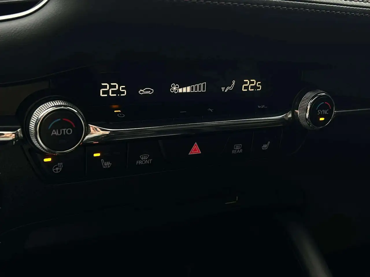 Mazda 3 снимка Mazda 3