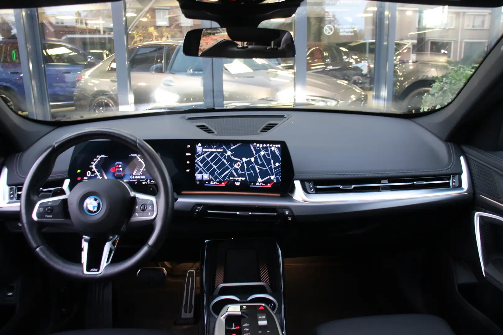 BMW X1 xDrive30e M Sportpakket Shadowline Navi/Camera/Key Schwarz - 2