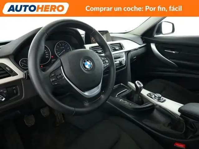 BMW 3 Series view 12