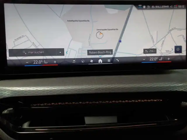 BMW 3 Series view 12
