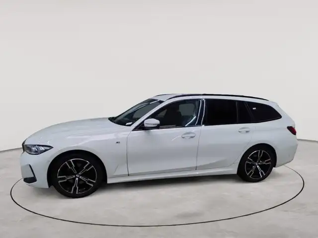 BMW 3 Series view 6