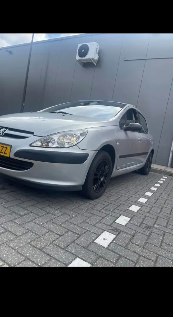 Peugeot 307 75 Presence - 1
